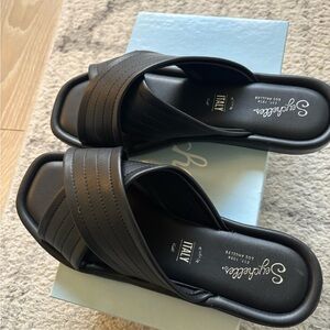Seychelles Women's Elegant Black Slide Sandals